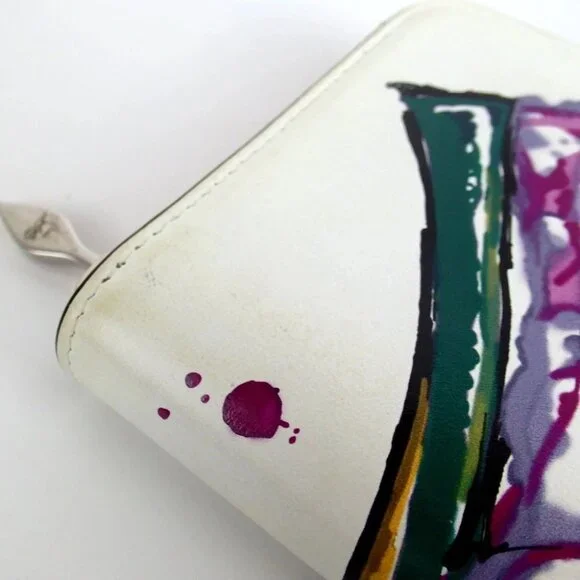 Authentic Christian Louboutin PANETTONE PARIS LOVE Zip Around purse PVC [Used] - Picture 7 of 16